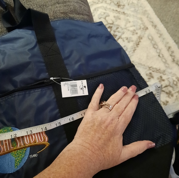 NWT Universal Studios Tote - Picture 9 of 10